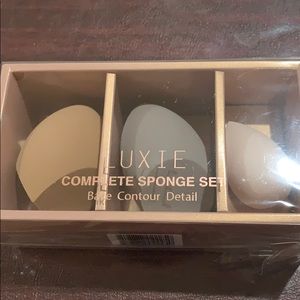 Luxie beauty blender